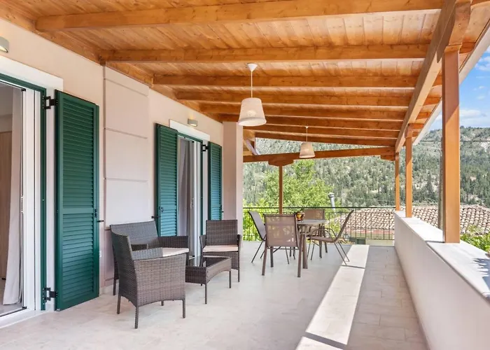 Ameli , Spacious With Mountain View, Lefkada 아파트